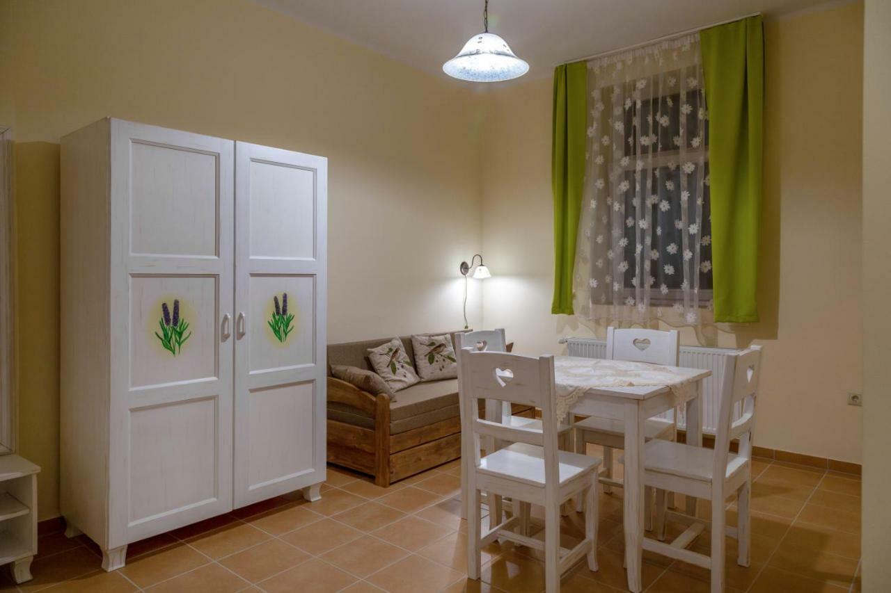 Balzsam Apartmanhaz Harkány Exteriör bild