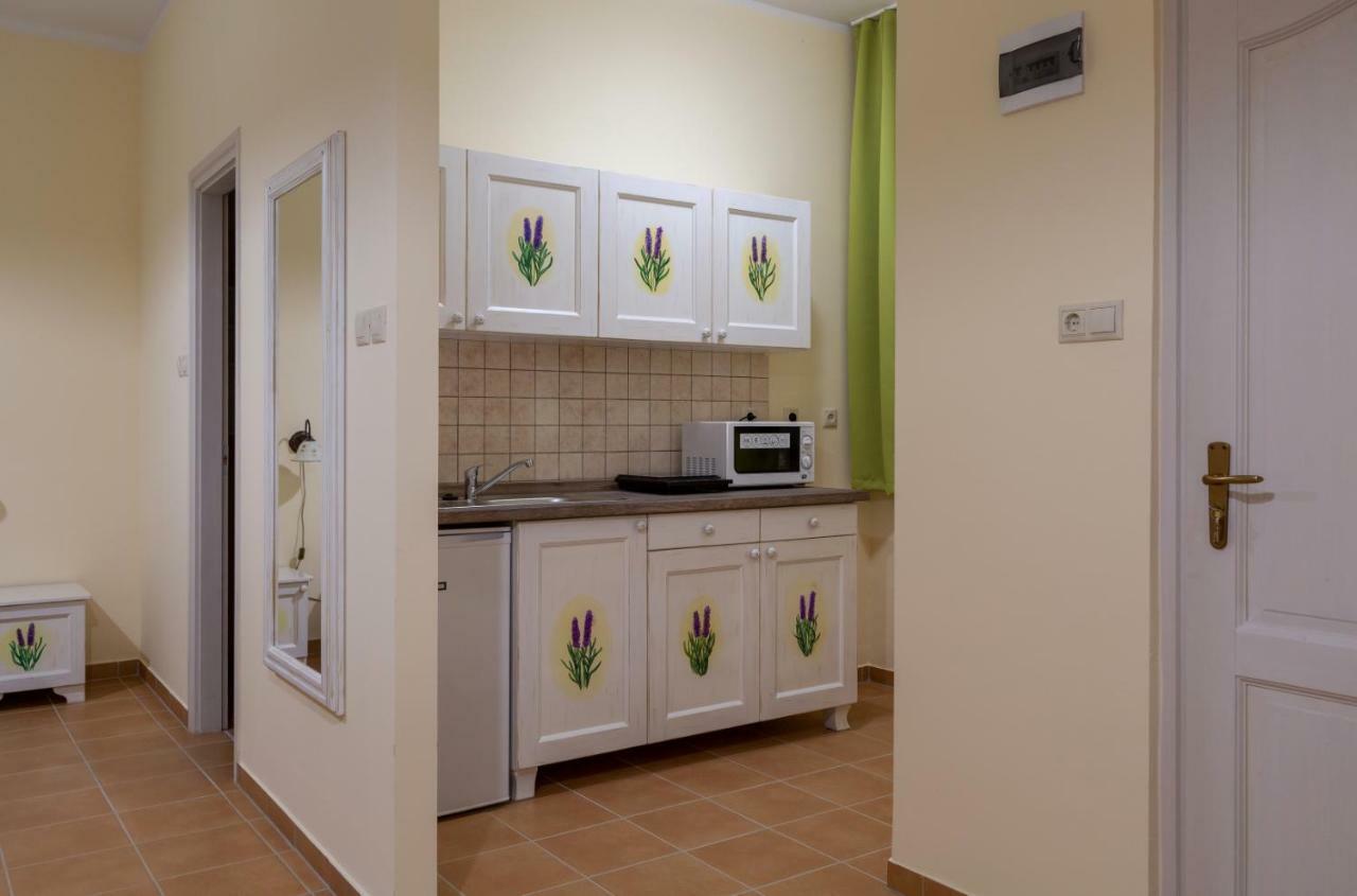 Balzsam Apartmanhaz Harkány Exteriör bild